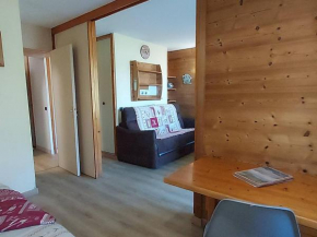 Appart 4 pers, accès direct pistes, terrasse, 50m remontées - FR-1-356-426